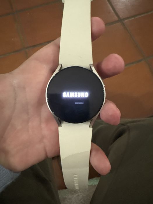 Ceas smar watch Samsung 6 Perfec funcționabil incă în garanție