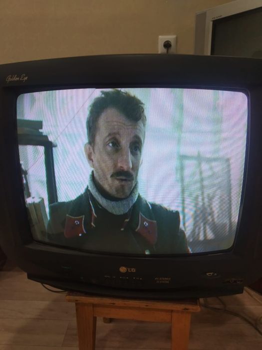 Продам телевизор LG