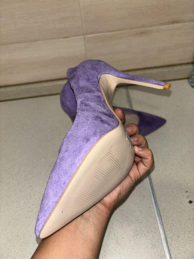 Новые женские туфли