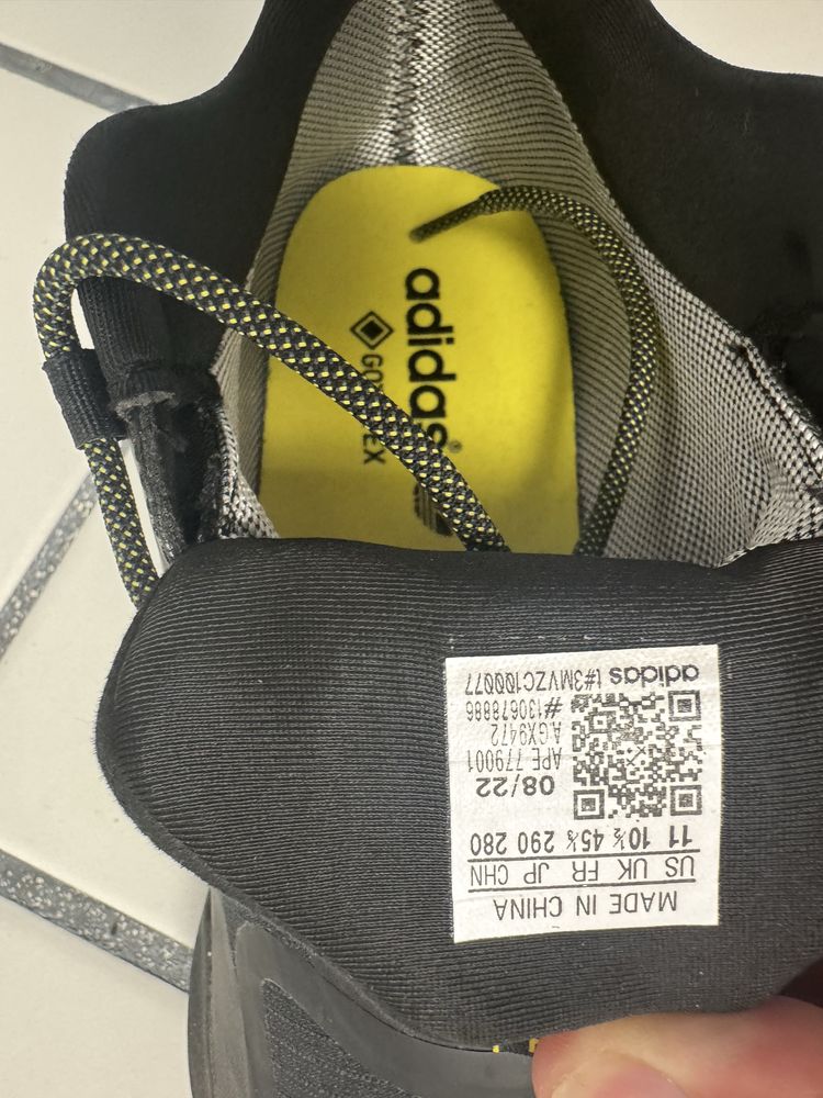Adidas NMD V3 Gore-Tex Размер 45 1/3 или 29 см обувки
