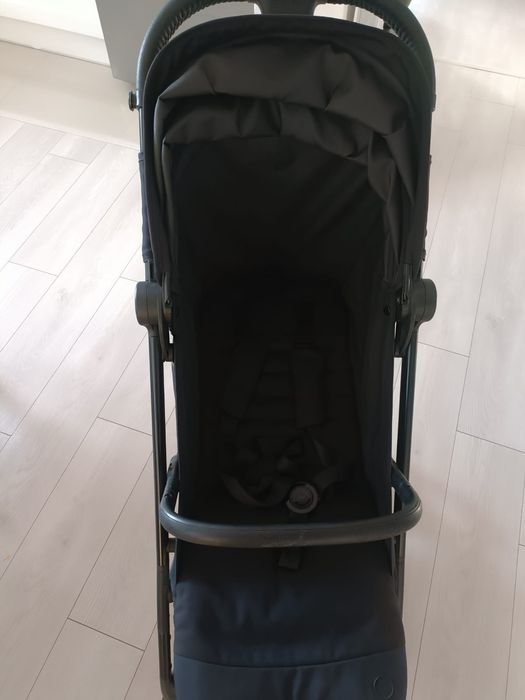 Vând cărucior sport Cybex