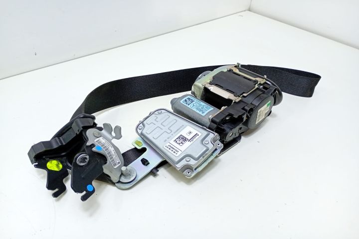 Centura siguranta dreapta fata  610035800D Mercedes-Benz E-Class W212
