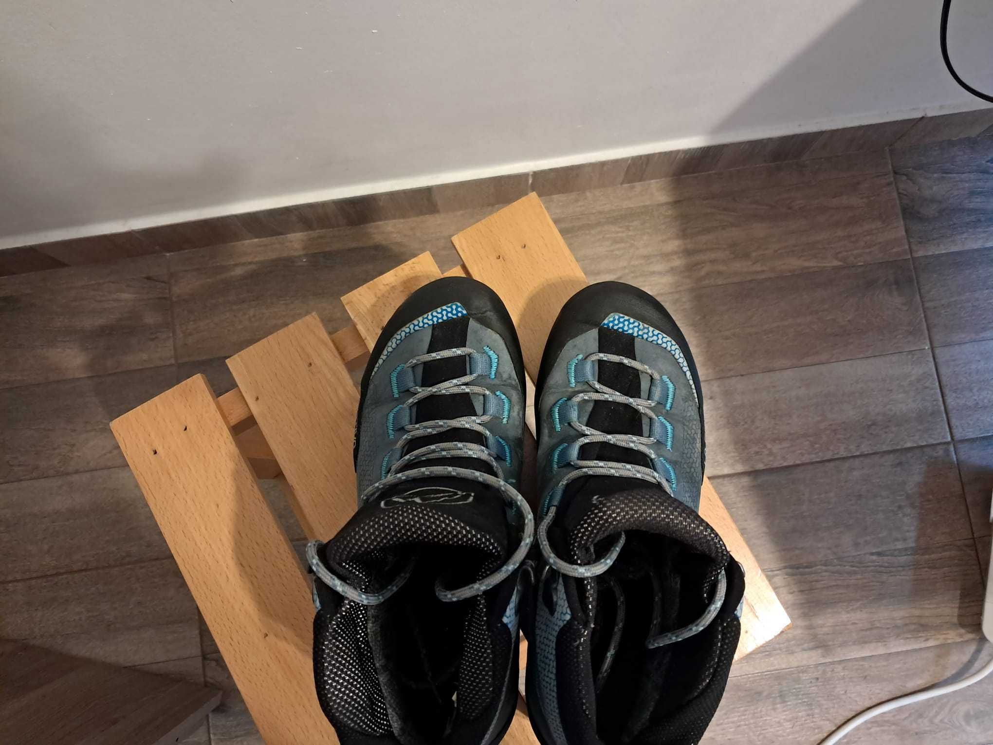 Bocanci femei La Sportiva Trango Tech Leather GTX