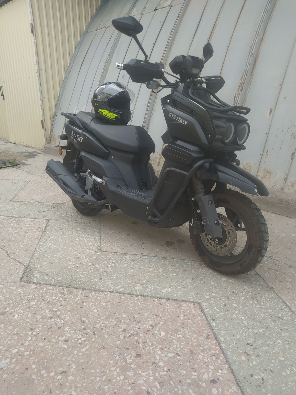 Скутр танк 150 куба
