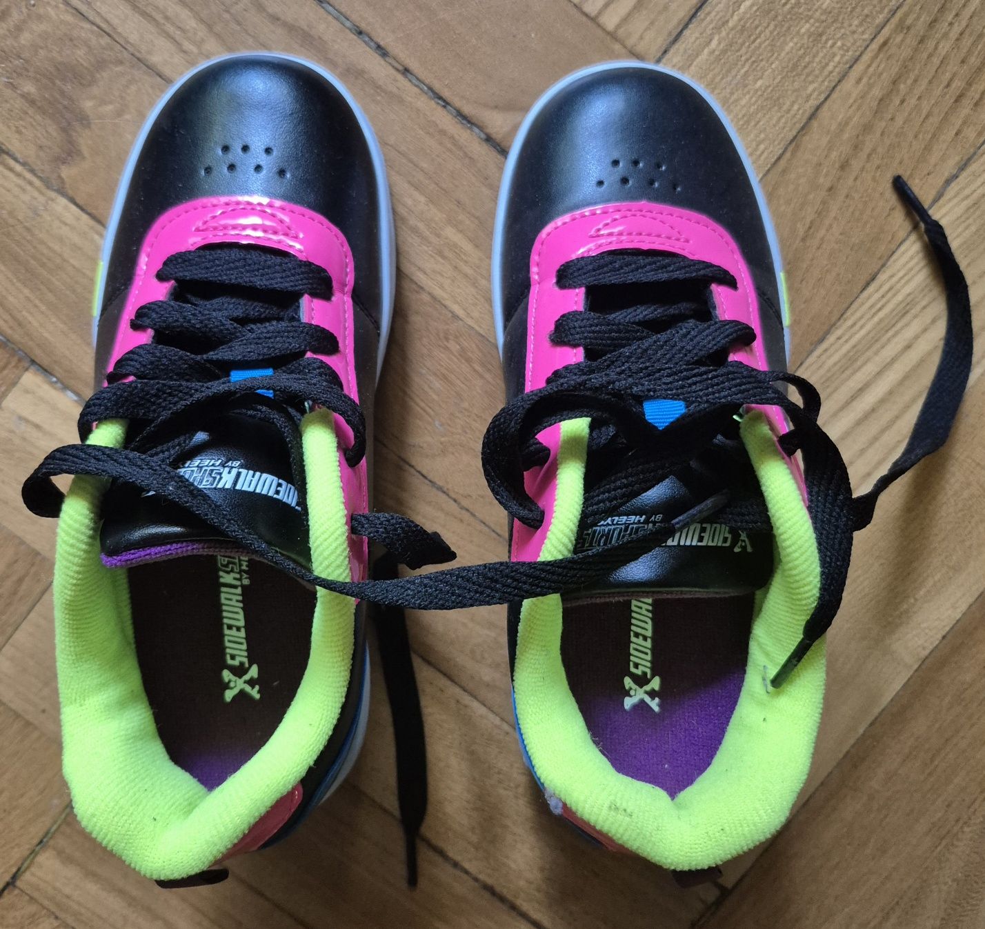 Продавам детски обувки с ролери Sidewalk Sport Lane - Black/Pink