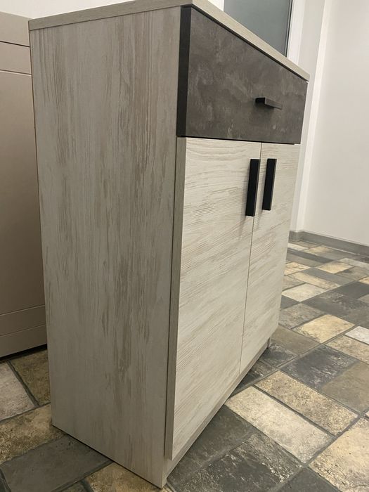 Pantofar din pal gri