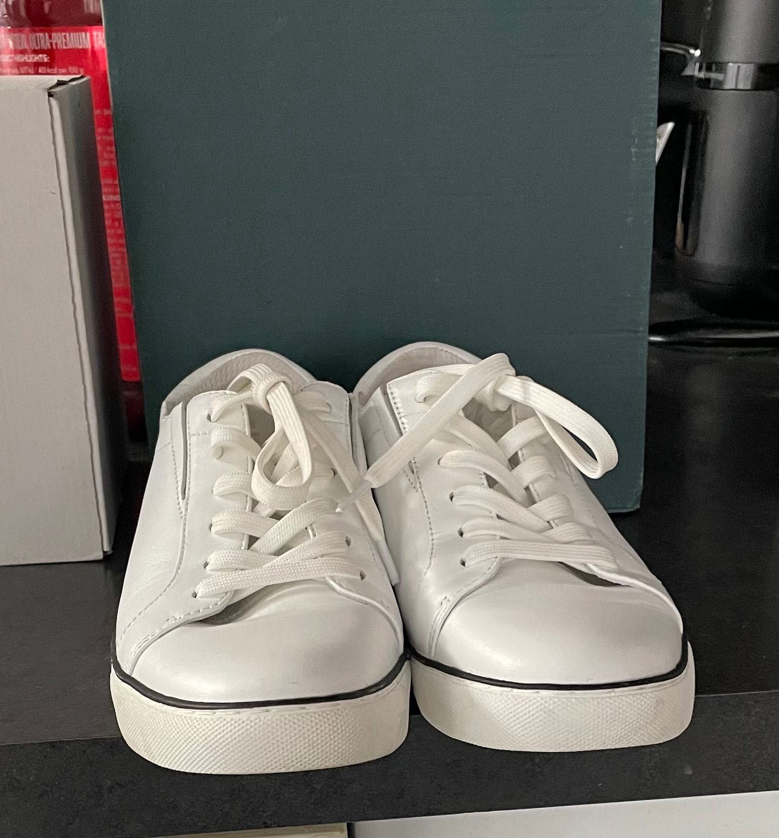 Нови спортни дамски обувки Kenneth Cole