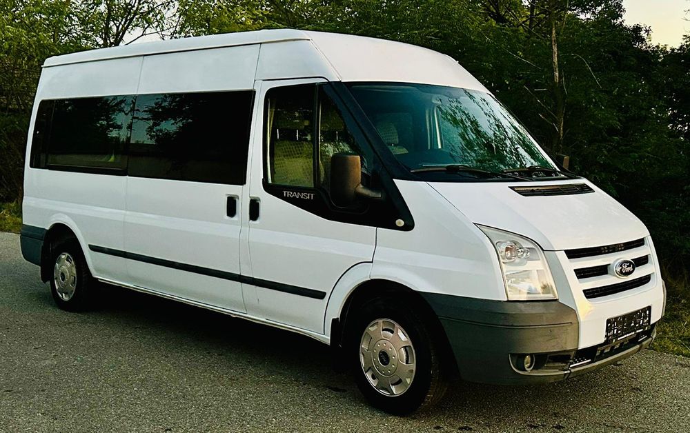 Ford Transit 9 locuri/klima