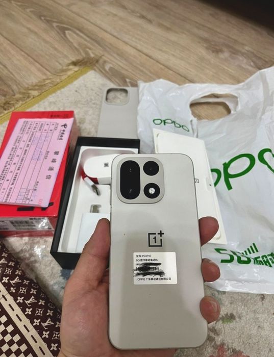 Oneplus 15 песок 16/512(CN)