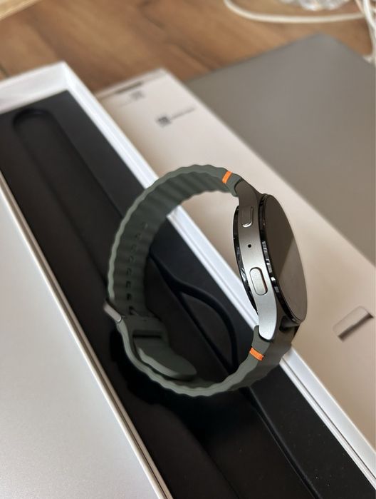 Чисто Нов! Samaung Galaxy Watch 7, 44mm, в гаранция до 2026