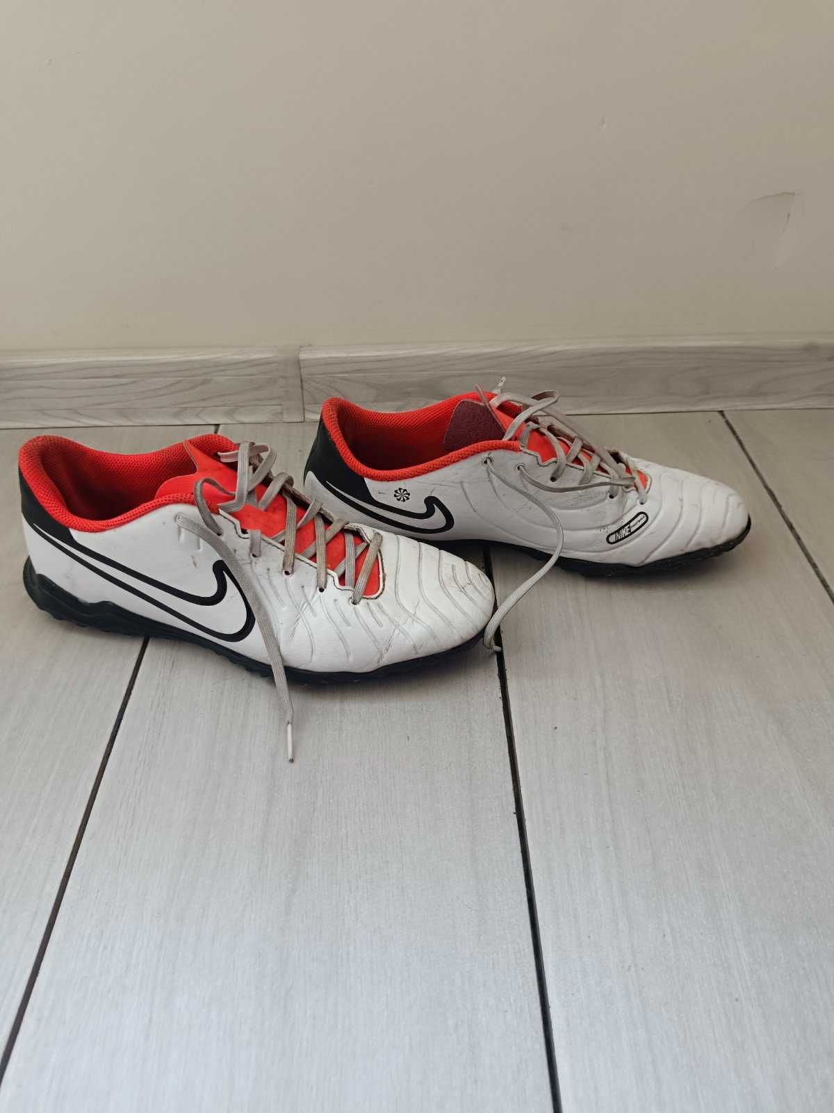 Футболни обувки Nike LEGEND 10 CLUB TF размер 43