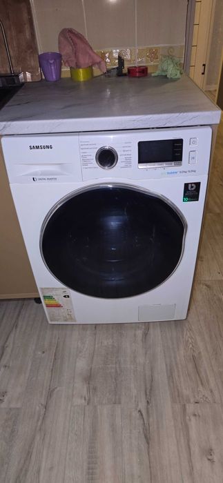 Стиральная машина Samsung WD90J6410AS (стирка+сушка)