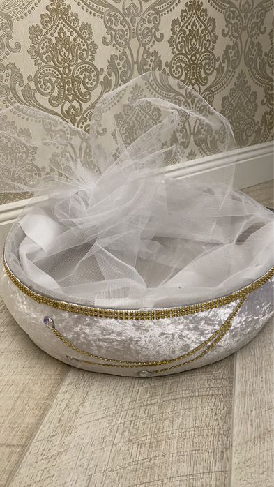 Продам коржын калта новый белый в отличном состоянии