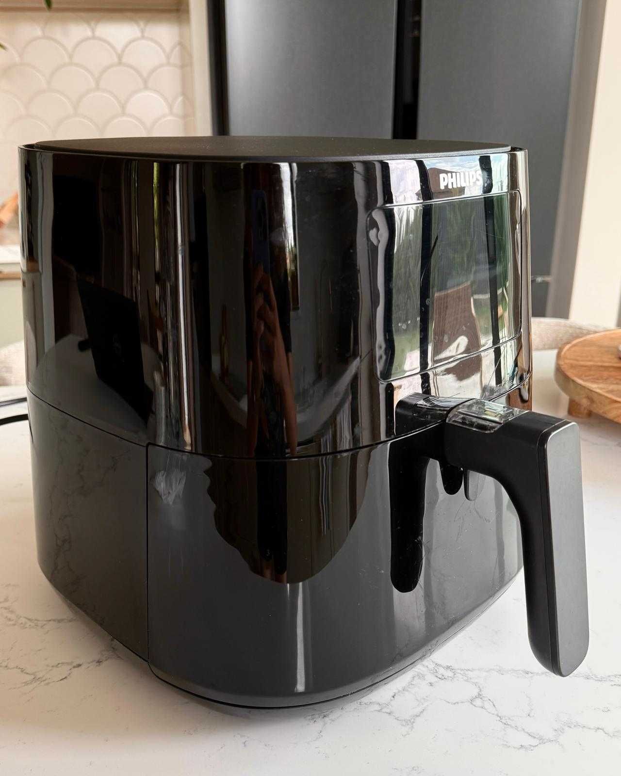Airfryer friteuza cu aer cald Philips HD9280/90 capacitate 6.2L ca NOU