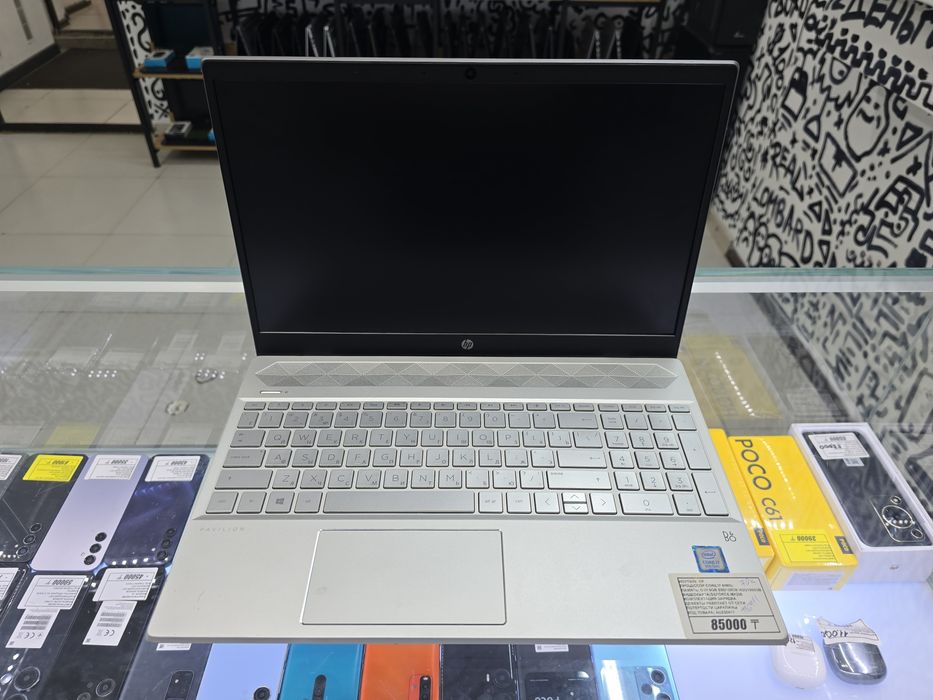 Ноутбук Hp core i7 8565u озу 8gb ssd128gn hdd1000gb Mx250