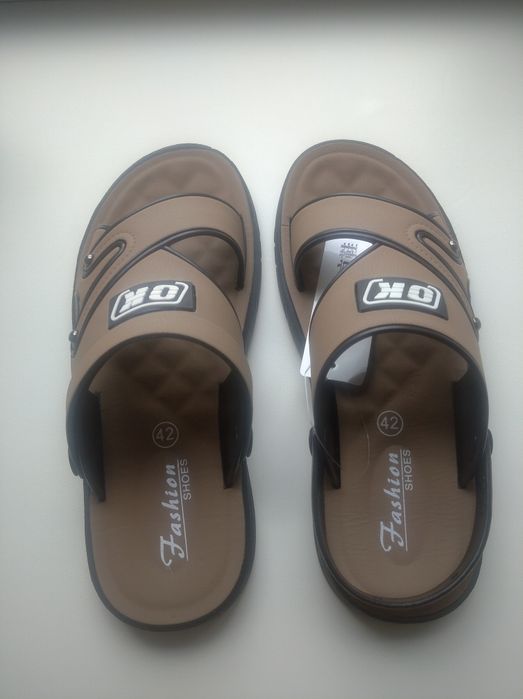 Продам мужские сандалии 41р.
