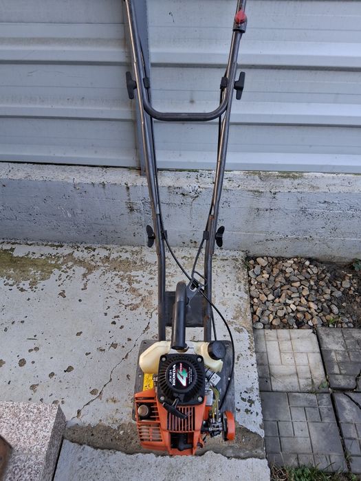 Vând motocultor honda pe benzină 4 timpi
