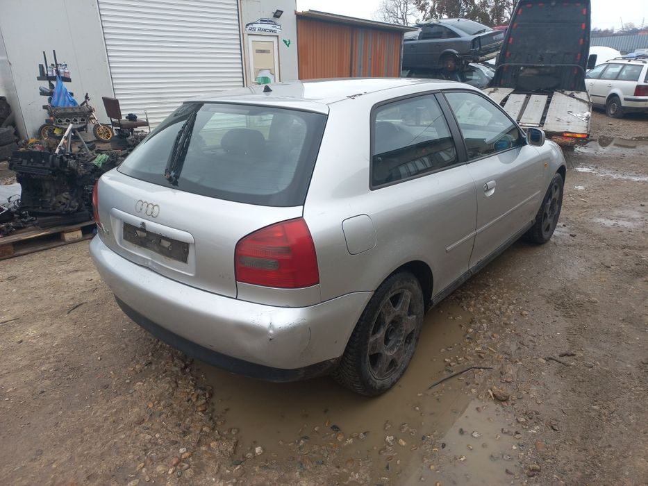 Ауди А3 1.6 СР 101 кс на части