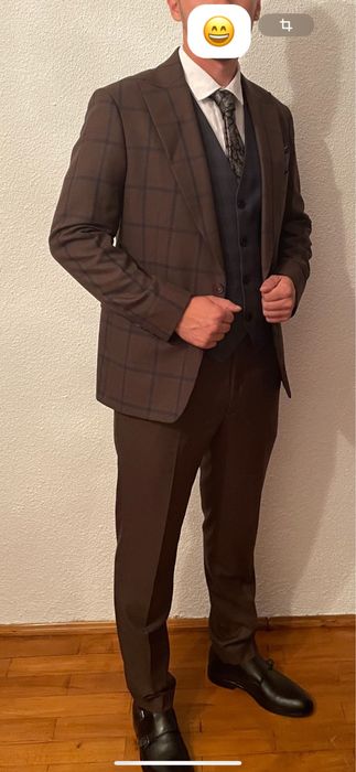 Vand costum de barbati