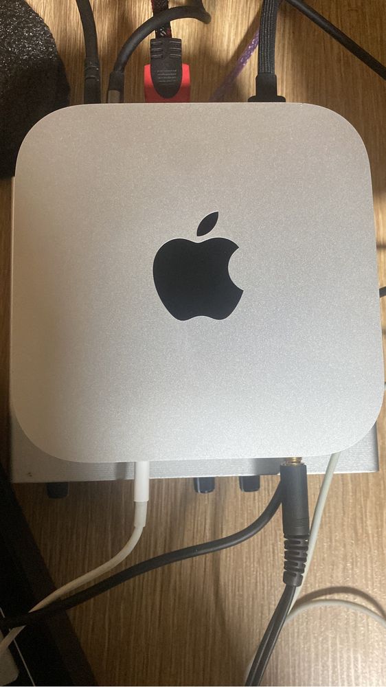 Mac Mini Pro M4 + Applekey +Apple mouse
