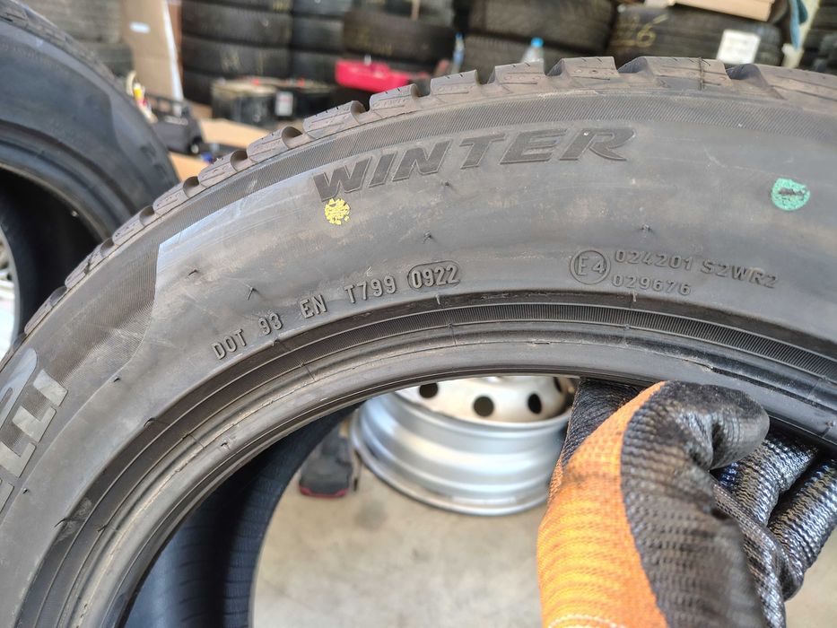 2бр.НОВИ зимни гуми PIRELLI 225 55 17 DOT22 цена за брой