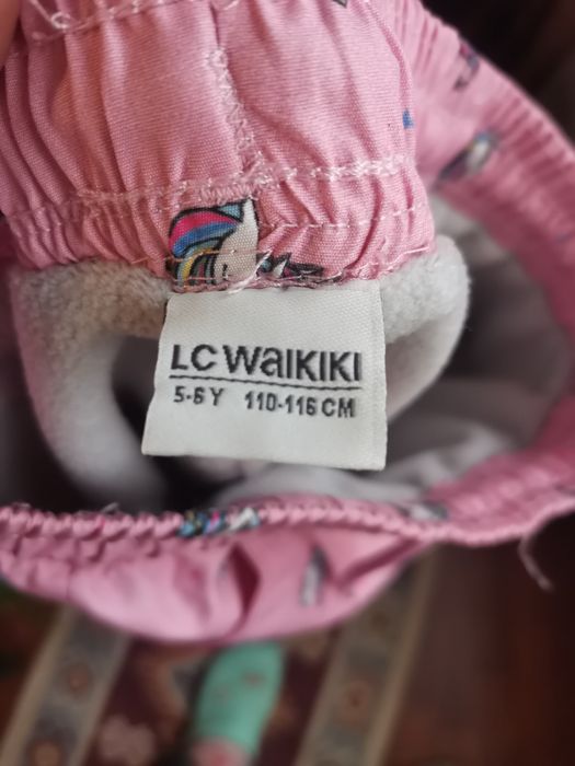 Pantaloni lungi de iarnă, dublați.