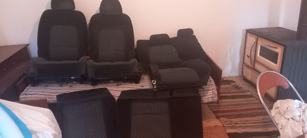 Салон за пежо 407 от плюш-фейслефтова