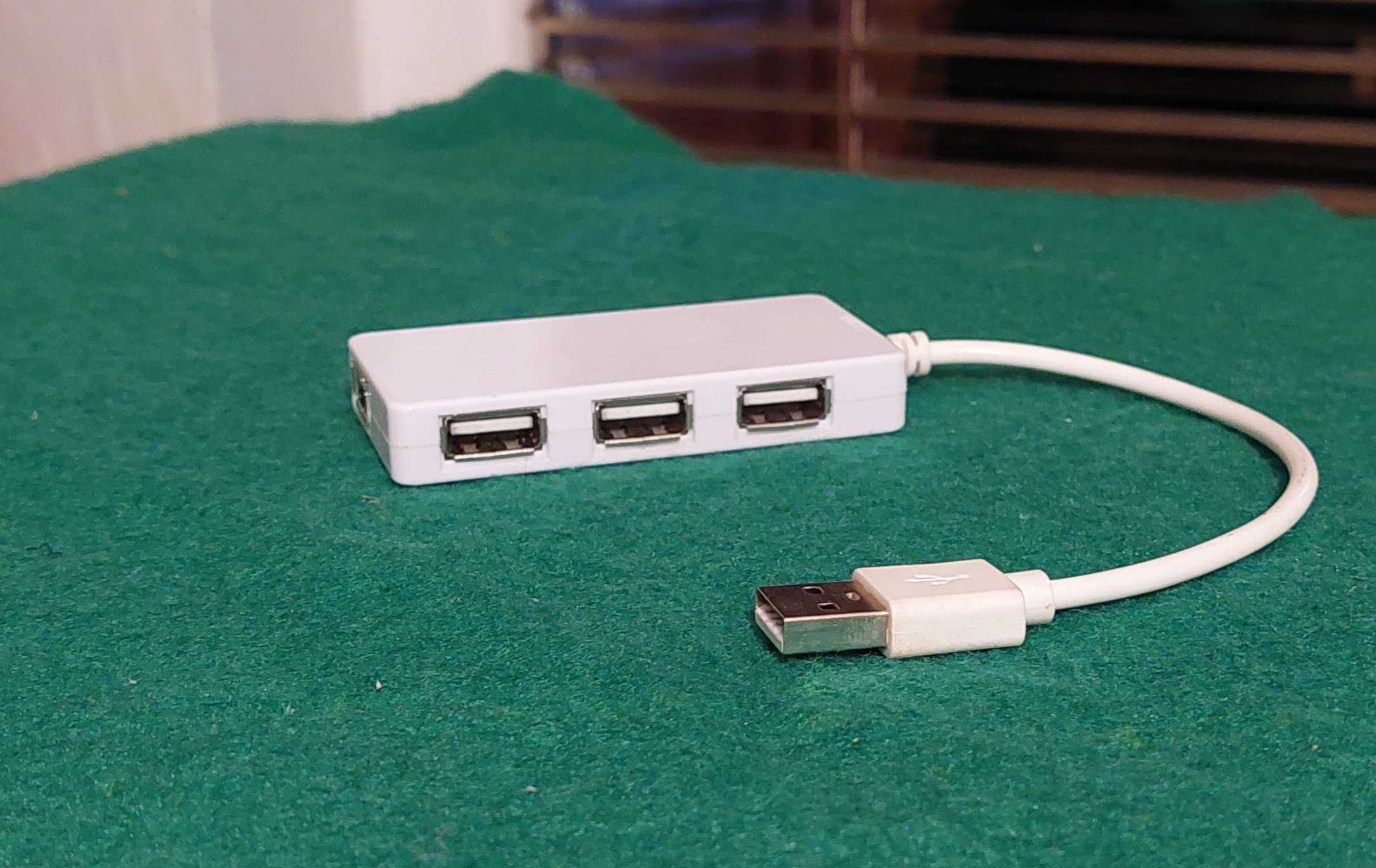 USB hub / USB хъб