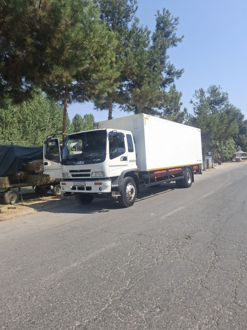 ISUZU sotiladi Xolati A'lo