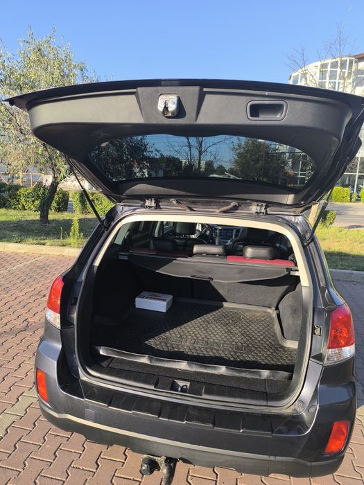 Subaru Outback 2.5 BR9 din 2011 cu GPL