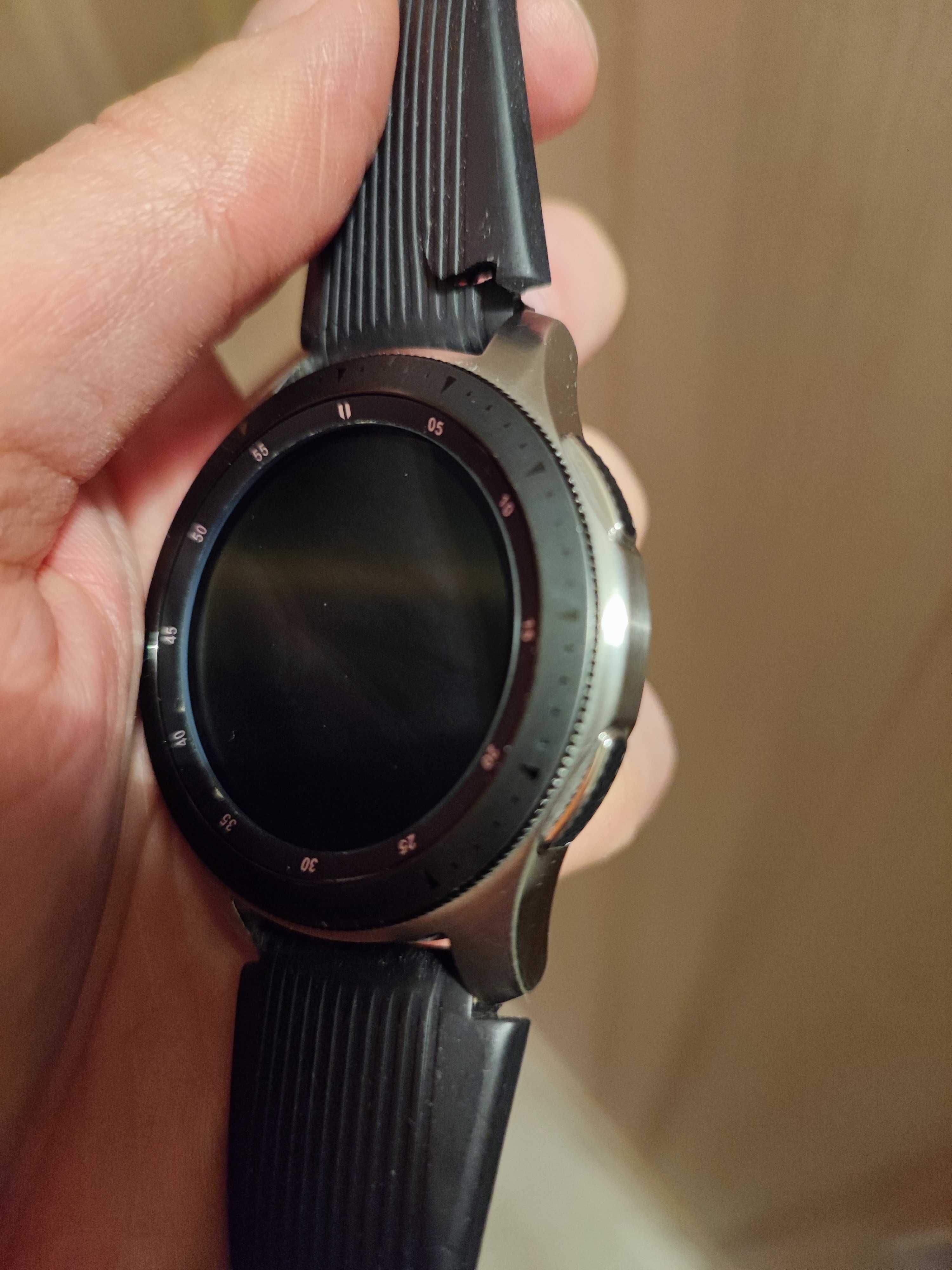 Перфектен/Samsung Watch-Silver-46 mm.Bluetooth