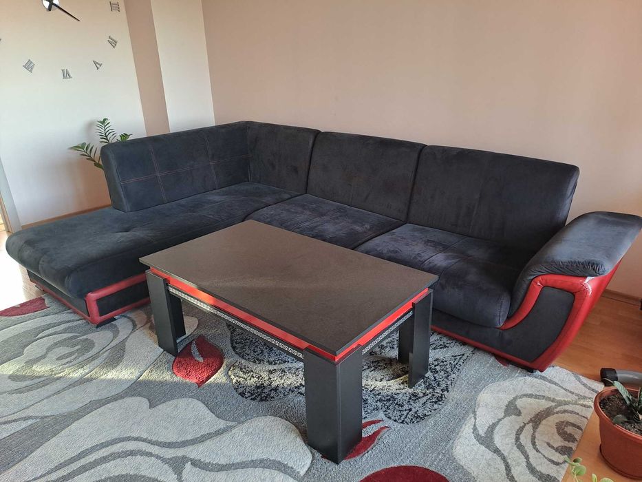 Холна секция+маса+диван