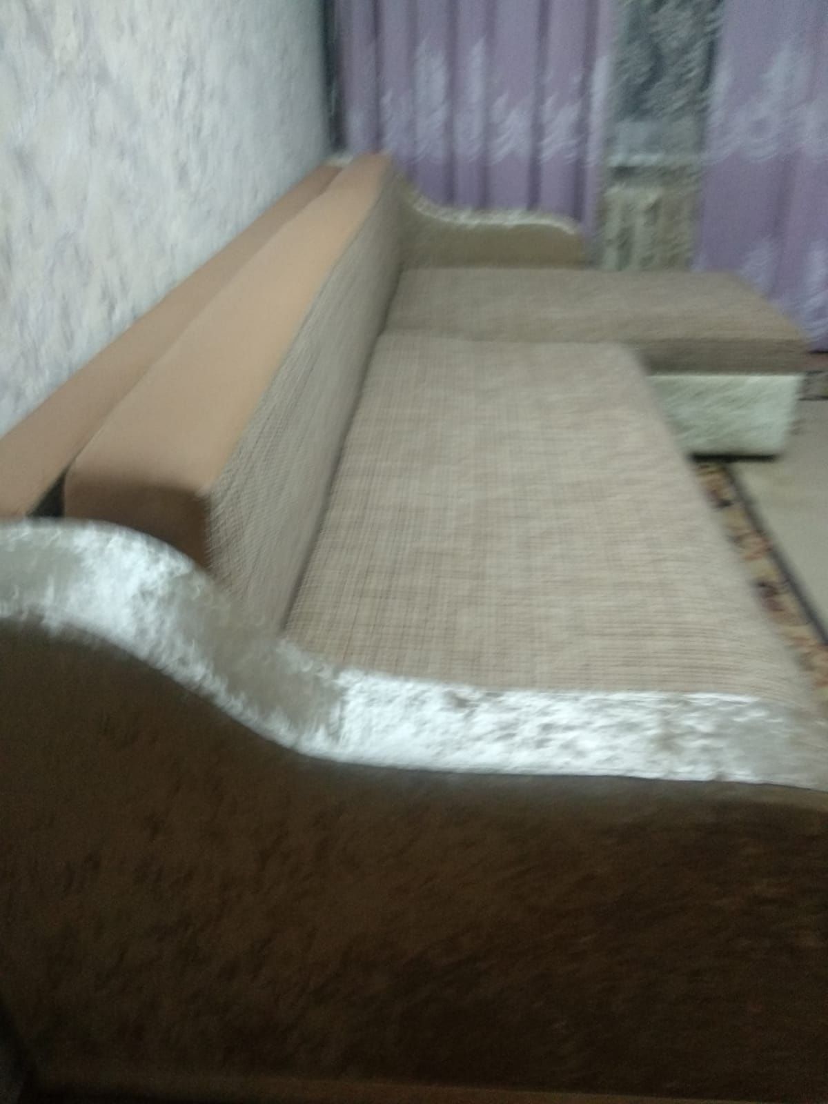 Продам диван угловой