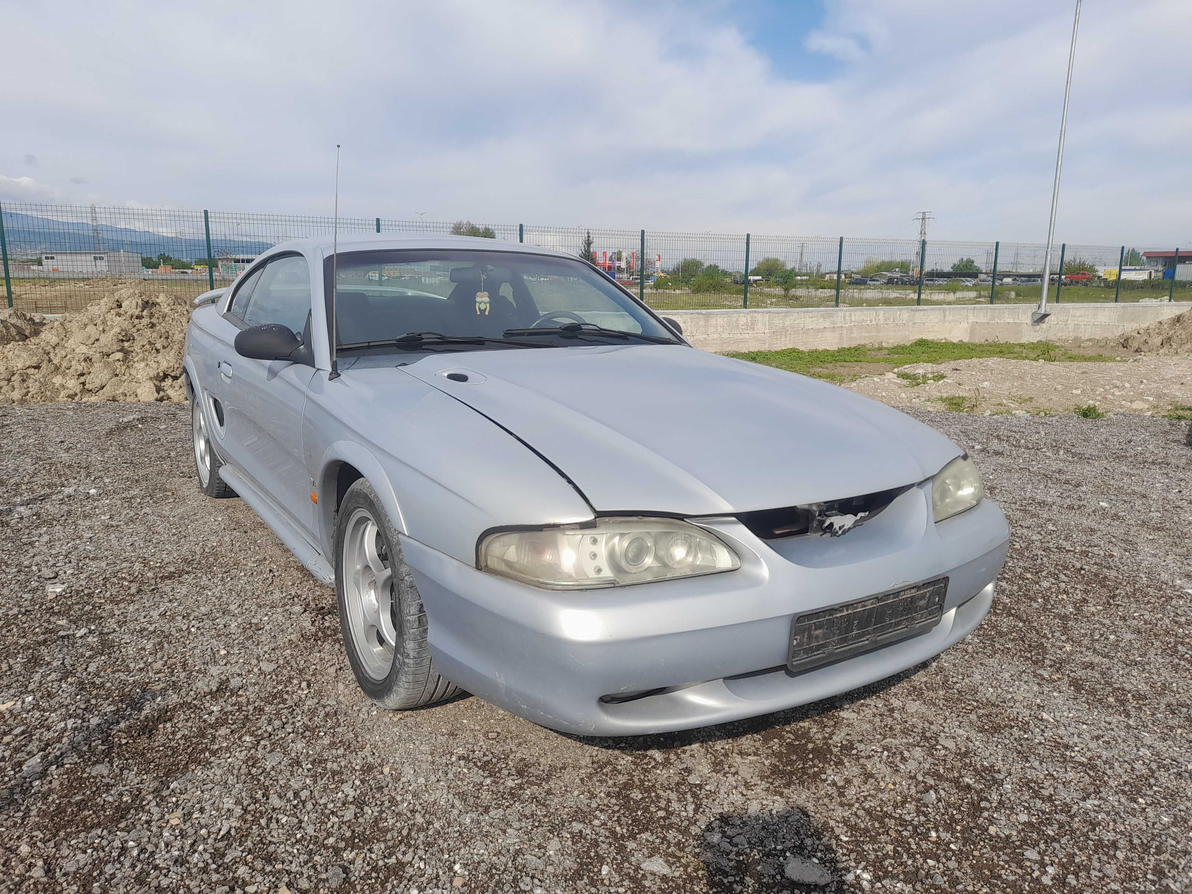 На части! Ford Mustang IV 3.8 V6