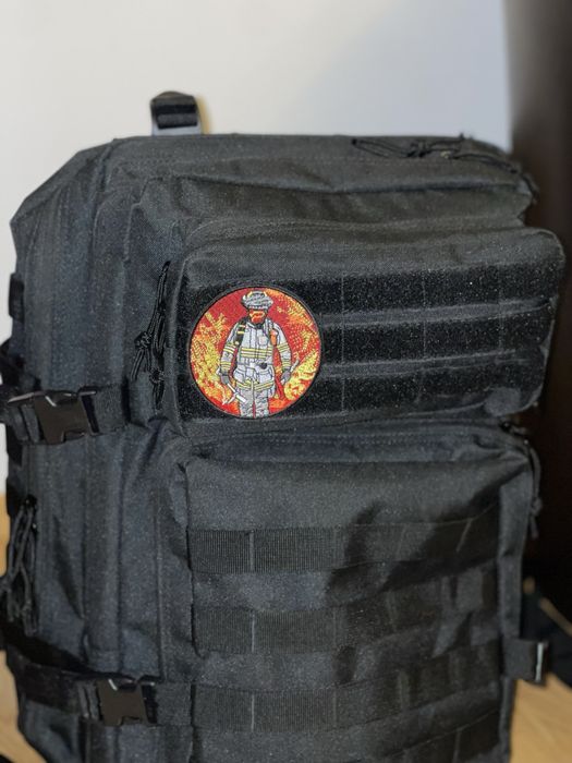 Patch/ Emblema Pompieri care iese din flacari Velcro/ Scai