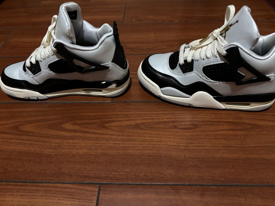 Adidasi Jordan 4 Unisex 35.5