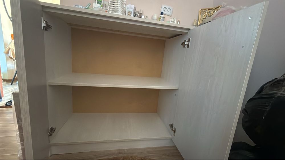 Продам шкаф и комод