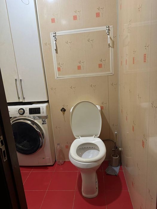 4 xonali kvartira sotiladi