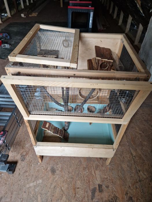 Vând cușcă veverițe ( rozătoare )