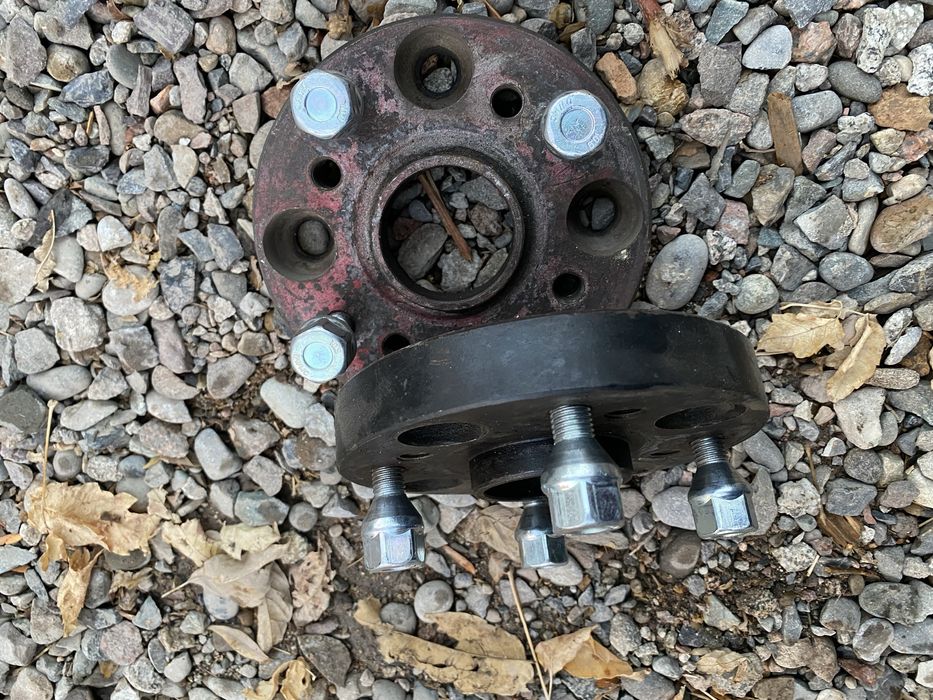 Продаю ОПТРА диски с шинами и переходник р15