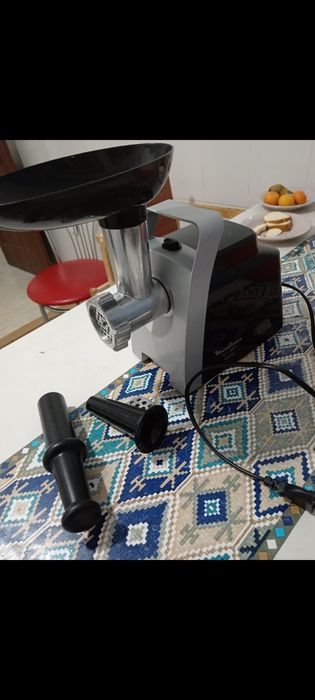 Элекрическая мясорубка