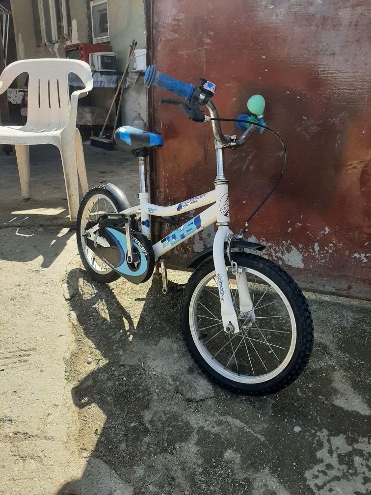 Vand bicicleta de baietel.