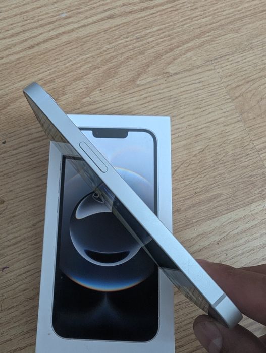 iPhone 16e ca și nou
