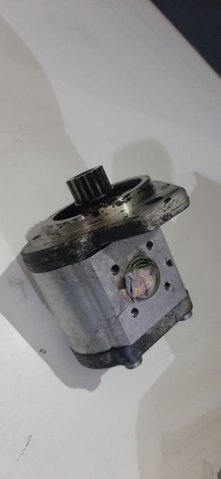 Pompa hidraulica vascoventilator autobuz Rexroth cod 0510725058