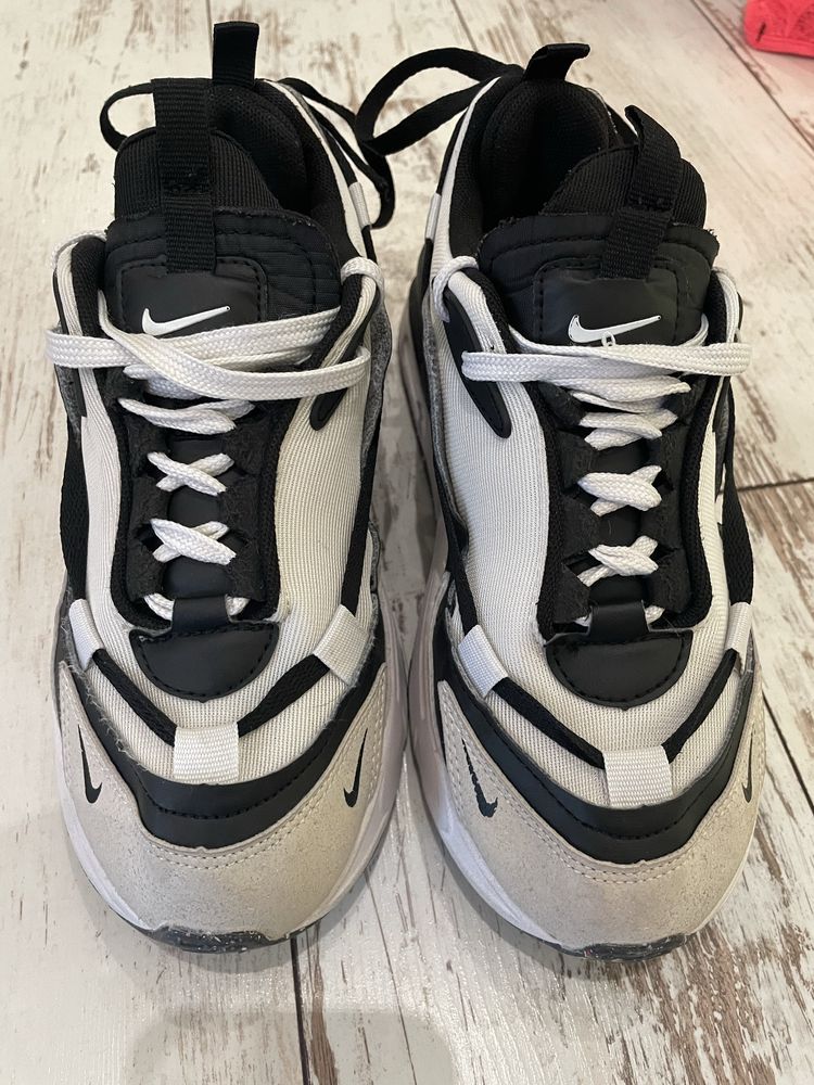 Оригинални маратонки Nike Air Max Furyosa