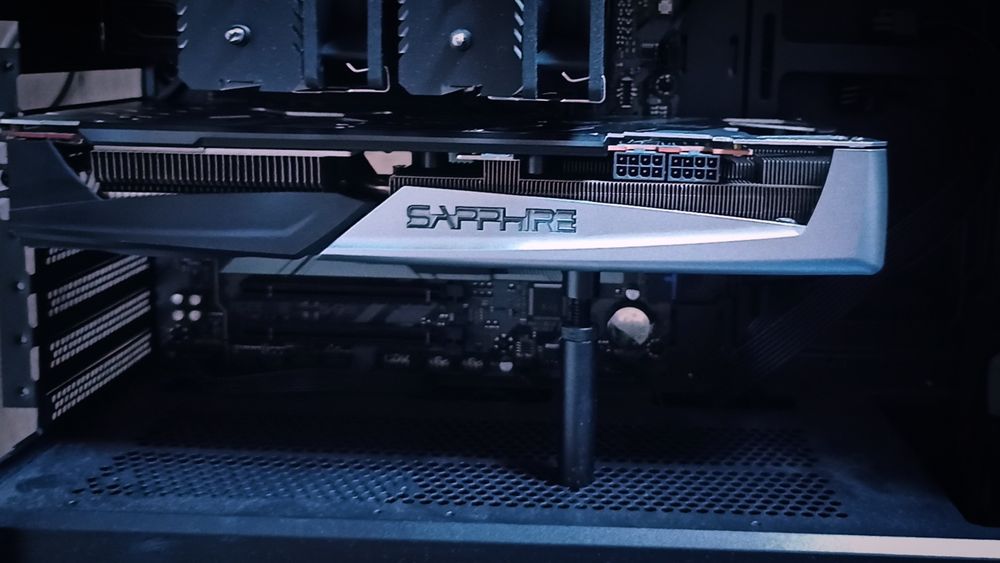 Placa video AMD RX 5700xt sapphire nitro+