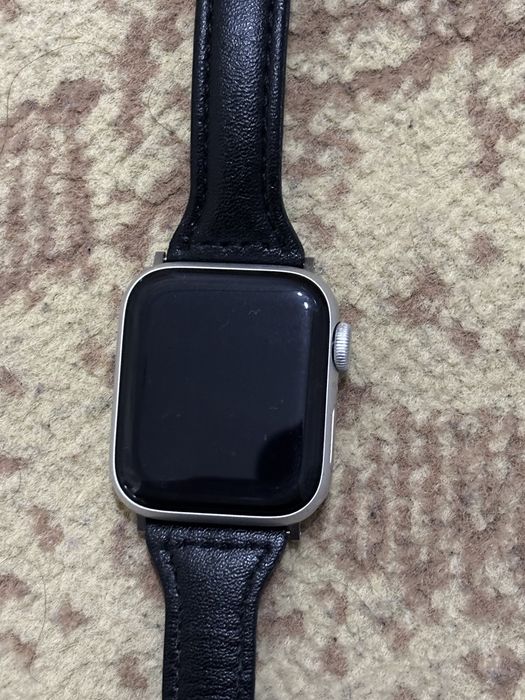 Apple Watch SE хорошем состаяние