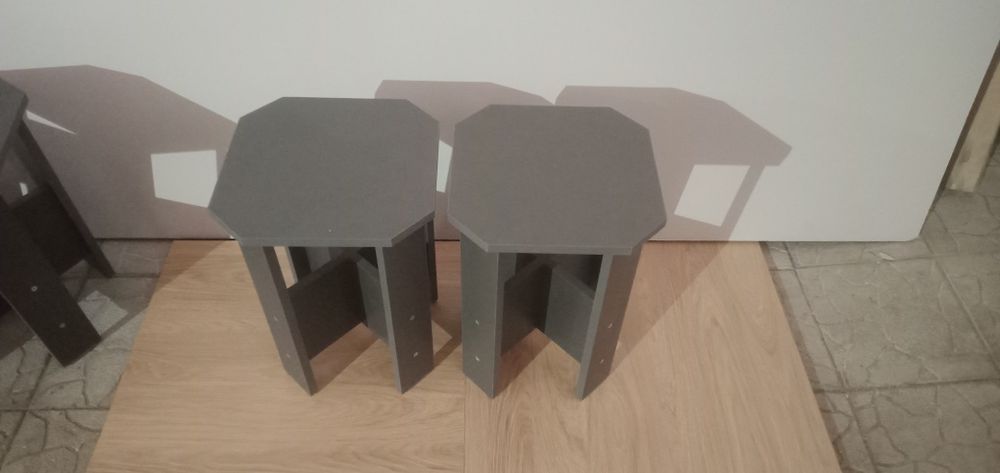 Продам табуретки новые