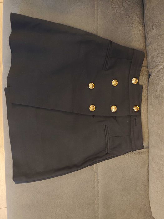 Продавам пола от Zara