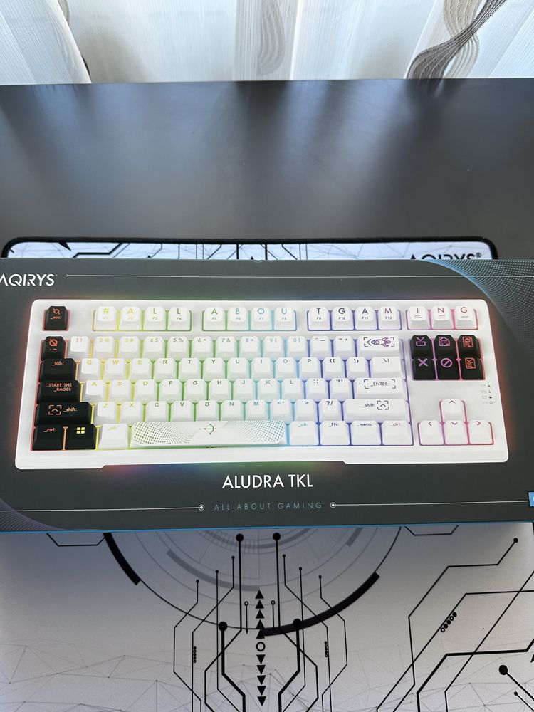 Vând tastatură gaming!!